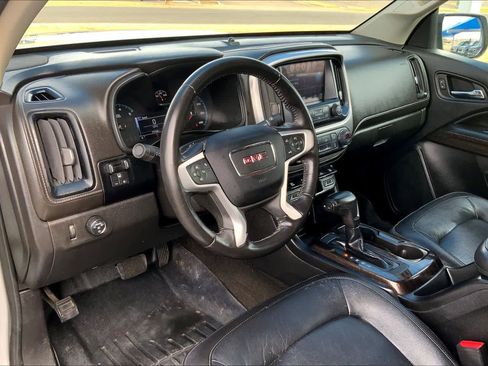 Used 2018 GMC Canyon SLT w/ Driver Alert Package image 18