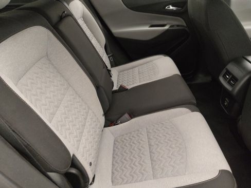 Used 2022 Chevrolet Equinox LS image 19