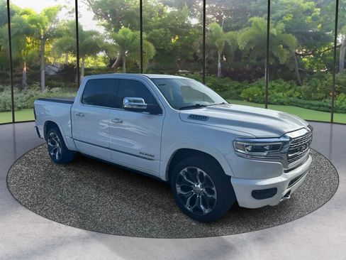 Used 2019 RAM 1500 Limited AWD/4WD image 3