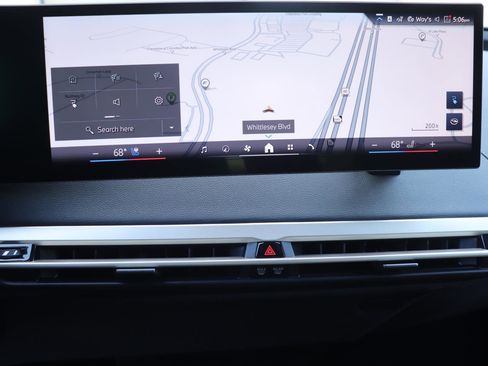 New 2026 BMW iX xDrive60 AWD/4WD image 30