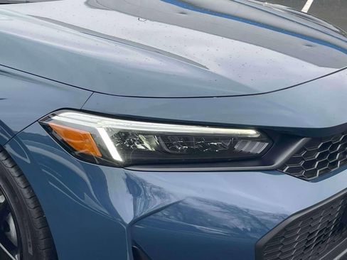 Certified 2025 Honda Civic Sport image 9