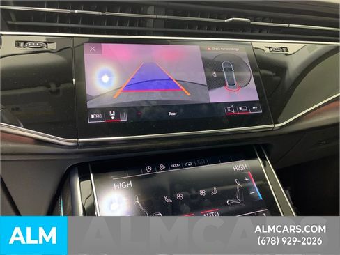 Used 2023 Audi Q8 Premium Plus image 26