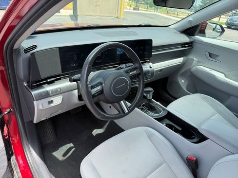 Used 2024 Hyundai Kona SEL AWD/4WD image 7