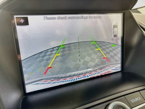 Used 2019 Ford Escape SEL AWD/4WD image 13