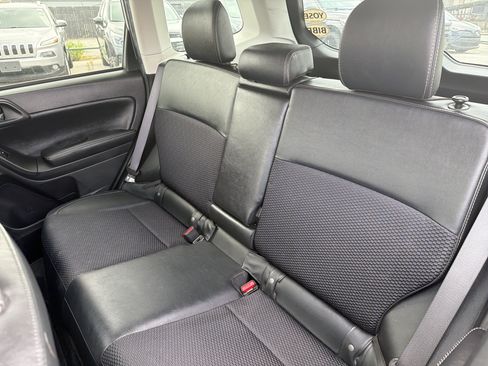 Used 2018 Subaru Forester 2.5i Premium w/ Popular Package #2 AWD/4WD image 12