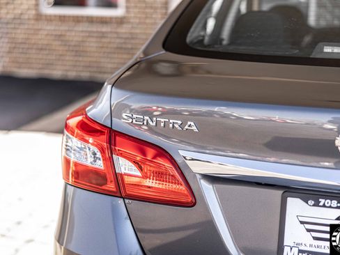 Used 2019 Nissan Sentra S image 16