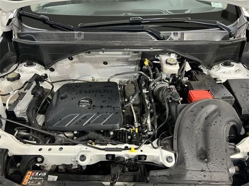 Used 2022 Buick Encore GX Essence w/ Experience Buick Package image 29