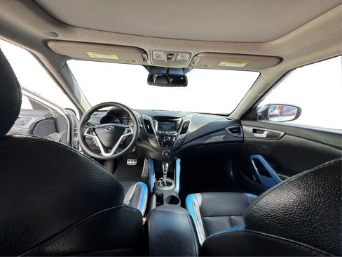 Used 2013 Hyundai Veloster Turbo w/ Ultimate Pkg image 14