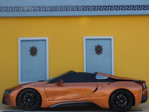 Used 2019 BMW i8 Roadster AWD/4WD image 17