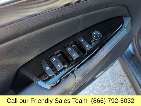 Used 2025 Kia Sportage SX Prestige image 14