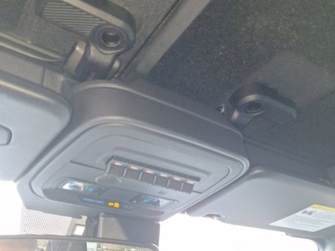 Used 2024 Ford Bronco Outer Banks AWD/4WD image 15