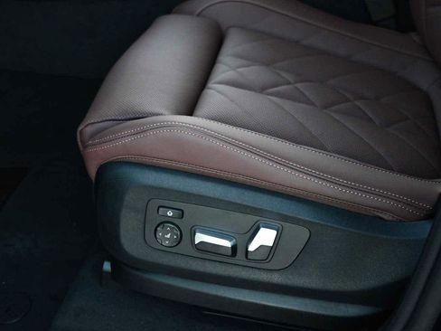 New 2026 BMW X5 xDrive40i w/ Executive Package image 22