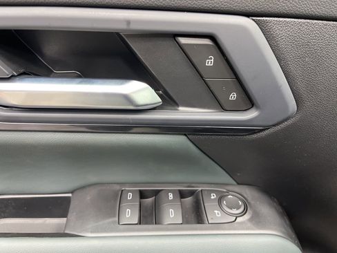 New 2026 GMC Terrain AT4 AWD/4WD image 7