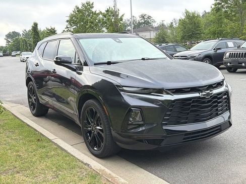 Used 2021 Chevrolet Blazer RS w/ Enhanced Convenience Package FWD image 2