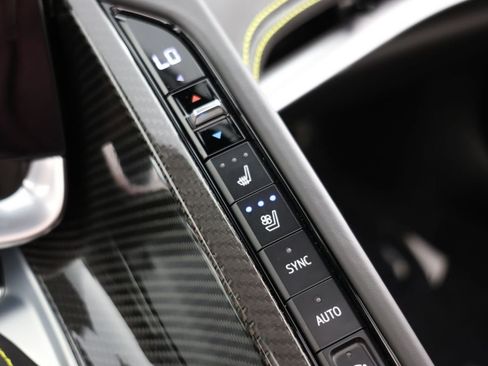 Used 2023 Chevrolet Corvette Z06 w/ Z07 Performance Package RWD image 9