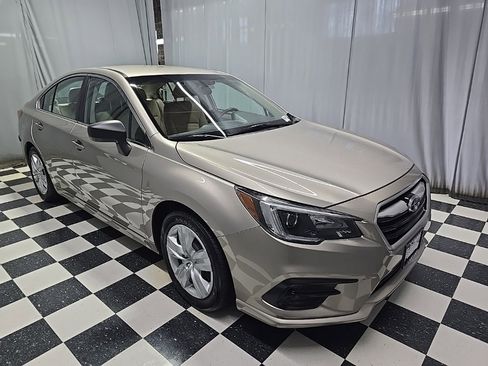 Used 2019 Subaru Legacy 2.5i image 3