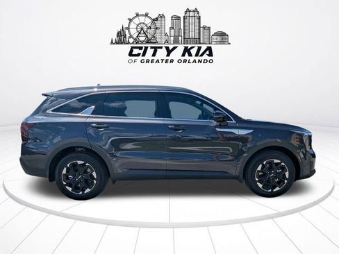 New 2026 Kia Sorento S FWD image 6