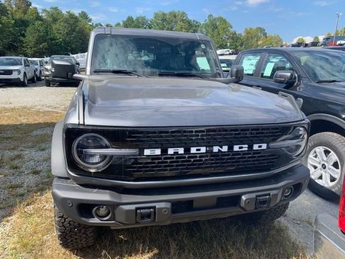 New 2025 Ford Bronco Badlands image 5