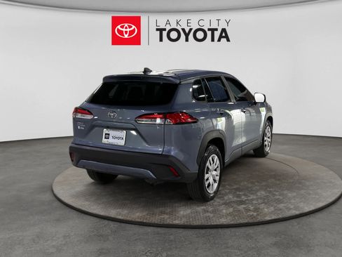 Used 2023 Toyota Corolla Cross L FWD image 9