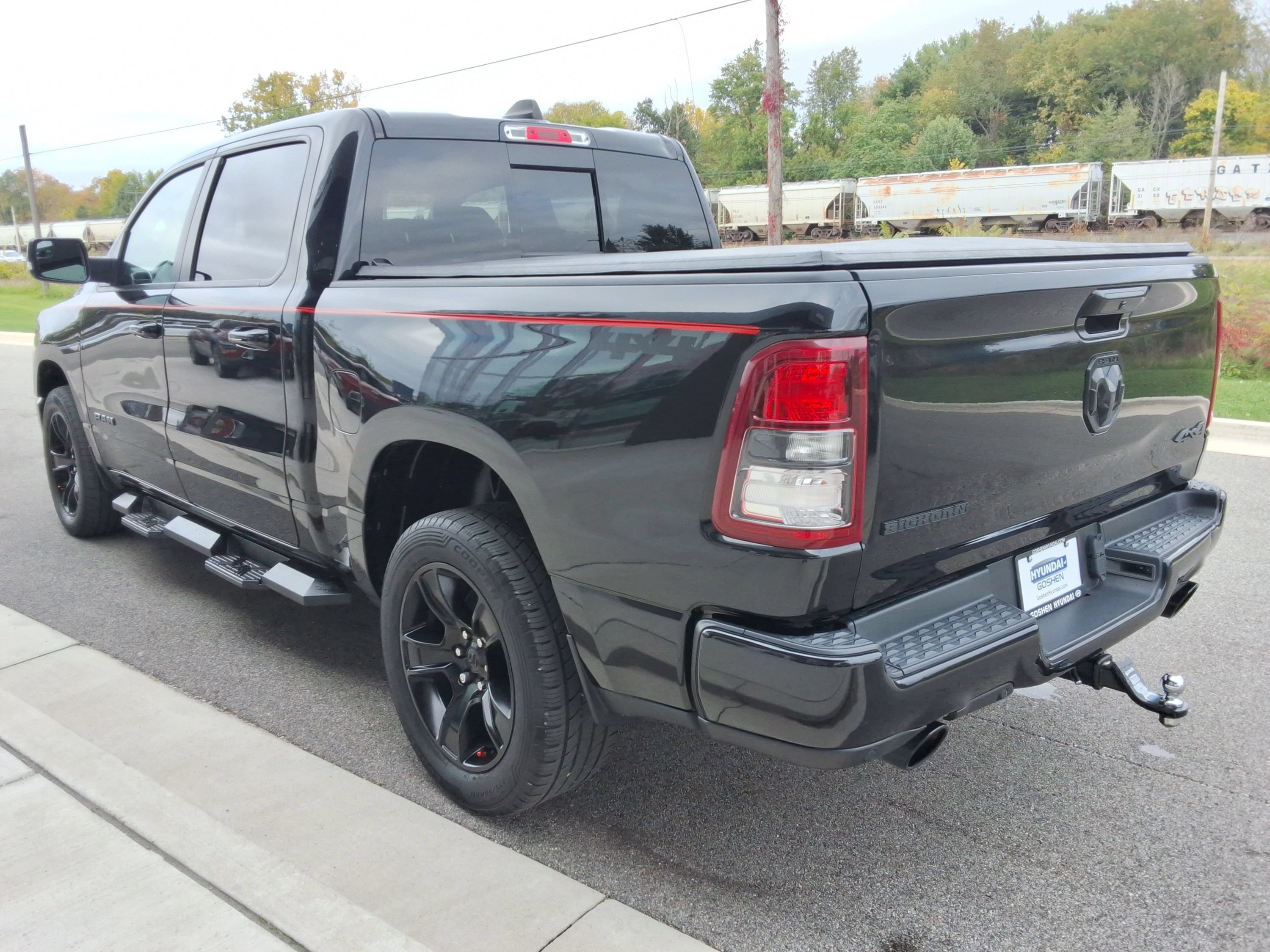 Used 2020 RAM 1500 Big Horn AWD/4WD image 11
