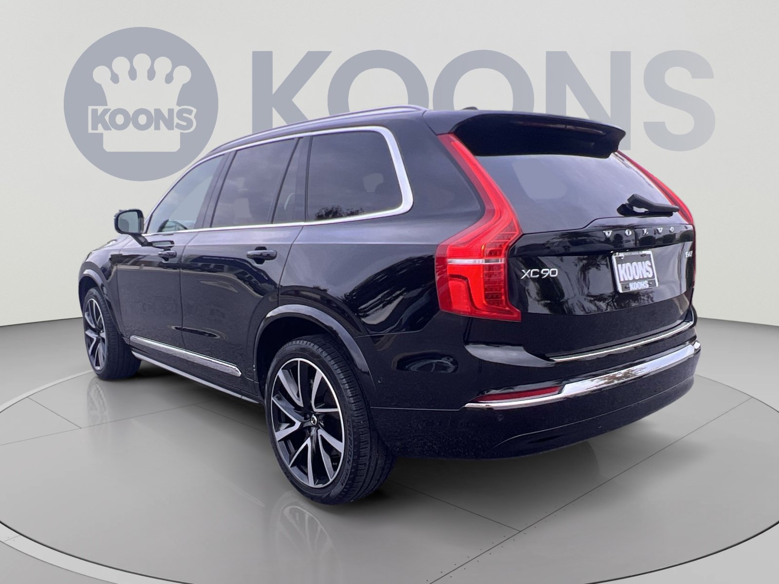 Used 2024 Volvo XC90 B6 Plus w/ Protection Package AWD/4WD image 4