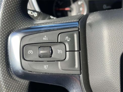 Certified 2025 Chevrolet Blazer LT w/ Convenience Package image 30