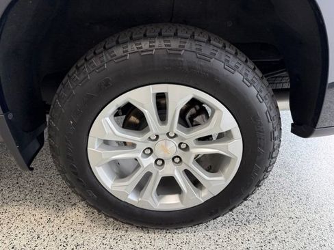 Used 2023 Chevrolet Silverado 1500 LTZ AWD/4WD image 36