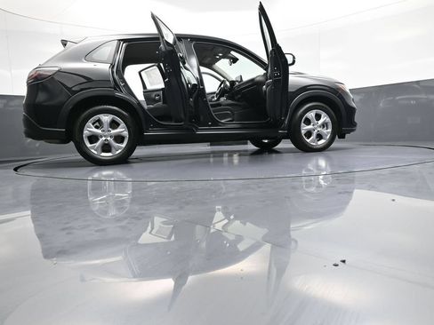 Certified 2023 Honda HR-V LX image 46