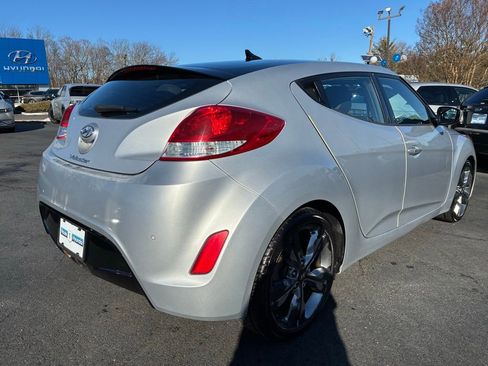 Used 2016 Hyundai Veloster w/ Option Group 02 image 7