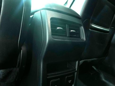 Used 2019 Ford Edge SEL w/ Equipment Group 201A FWD image 12
