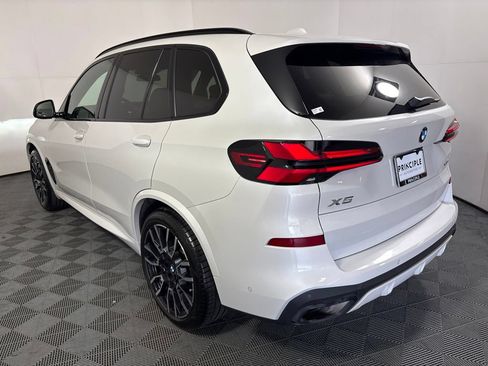 Certified 2024 BMW X5 xDrive40i w/ M Sport Package AWD/4WD image 7