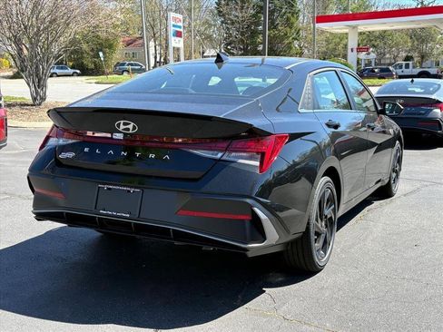 New 2026 Hyundai Elantra SEL Sport Premium FWD image 33