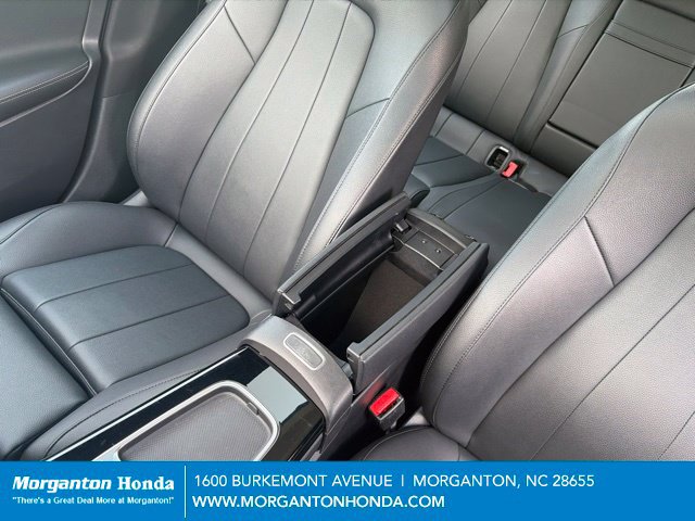 Used 2025 Mercedes-Benz CLA 250 4MATIC image 26