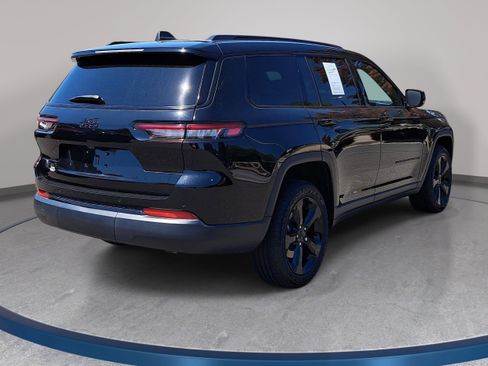 Used 2023 Jeep Grand Cherokee L Laredo AWD/4WD image 5