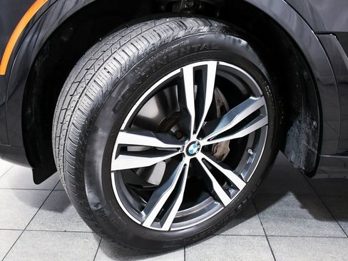 Used 2023 BMW X7 xDrive40i w/ M Sport Package image 7