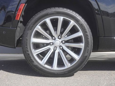 Used 2022 Jeep Grand Wagoneer Series II image 35