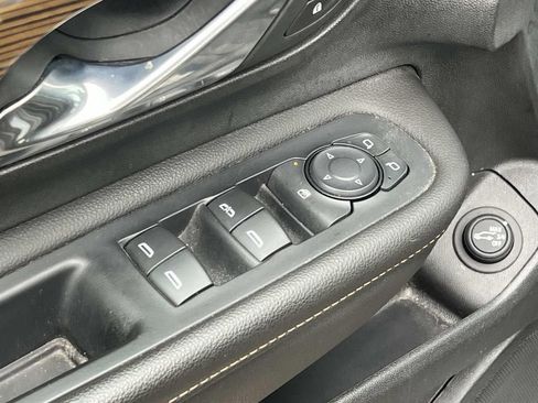 Used 2020 GMC Terrain SLE w/ Driver Convenience Package image 21