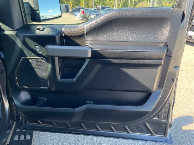 Used 2017 Ford F150 Raptor w/ Equipment Group 802A Luxury AWD/4WD image 37