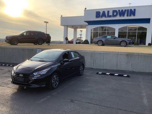 Used 2024 Nissan Versa S w/ S Plus Package image 3