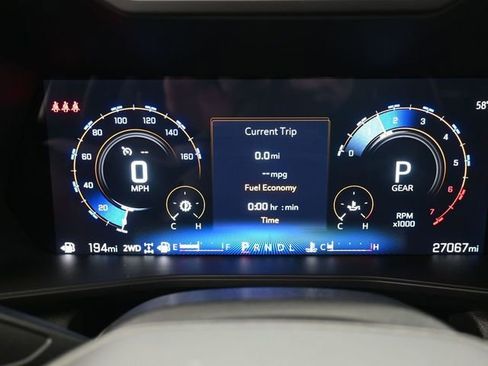 Used 2024 Chevrolet Colorado W/T w/ Safety Package image 9