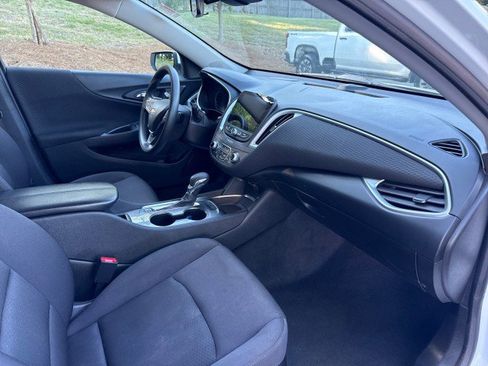 Used 2024 Chevrolet Malibu LT FWD image 43