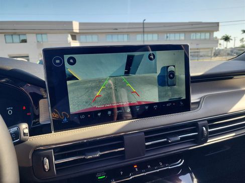 New 2025 Lincoln Corsair Premiere w/ Equipment Group 101A image 29