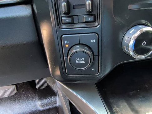 Certified 2023 Ford F450 Lariat w/ Lariat Ultimate Package AWD/4WD image 28