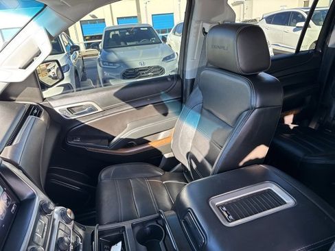 Used 2019 GMC Yukon XL Denali w/ Denali Ultimate Package image 14