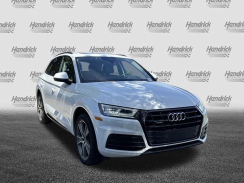 Used 2020 Audi Q5 2.0T Premium Plus w/ Premium Plus Package AWD/4WD image 2