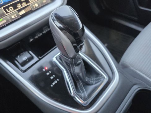 Used 2023 Subaru Outback Premium image 15