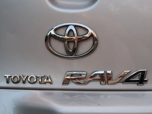 Used 2008 Toyota RAV4 Limited image 8