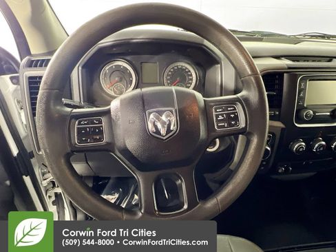 Used 2018 RAM 1500 Express w/ Express Value Package AWD/4WD image 8