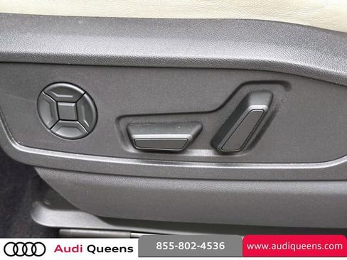 Used 2025 Audi Q5 Premium w/ Convenience Package AWD/4WD image 19