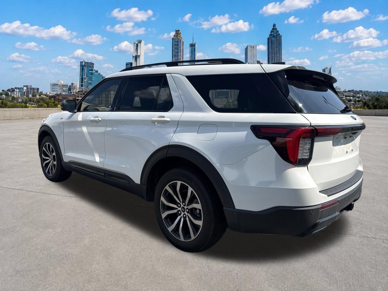 Used 2025 Ford Explorer ST-Line AWD/4WD image 5